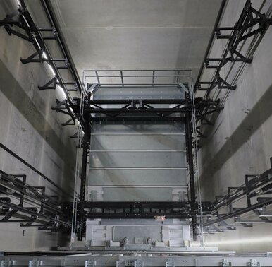 Nákladní hydraulický výtah ONHV 6500 Nákladní hydraulický výtah ONHV 6500